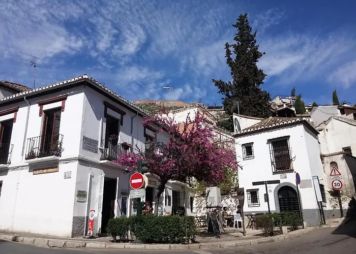 Charming Albaicin Patio Flat Free Onsite Parking